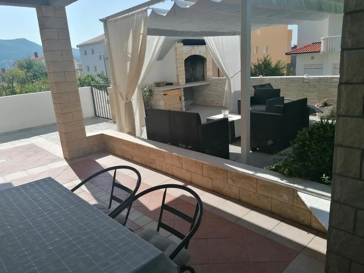 Apartman Nada Split